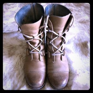 Sorel “Joan of Arctic” Leather Wedge Boot